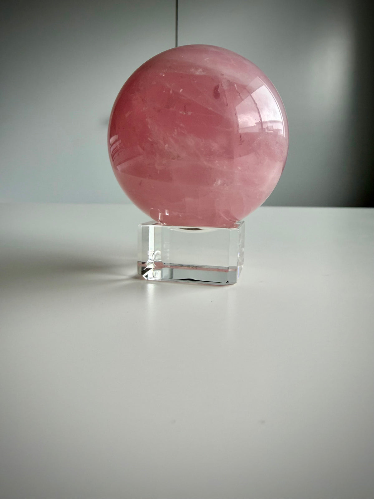 Clear Cube Sphere Holder
