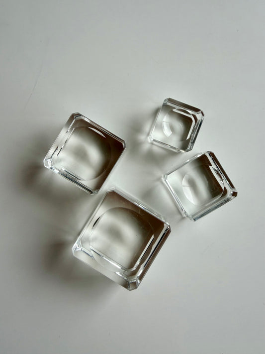 Clear Cube Sphere Holder