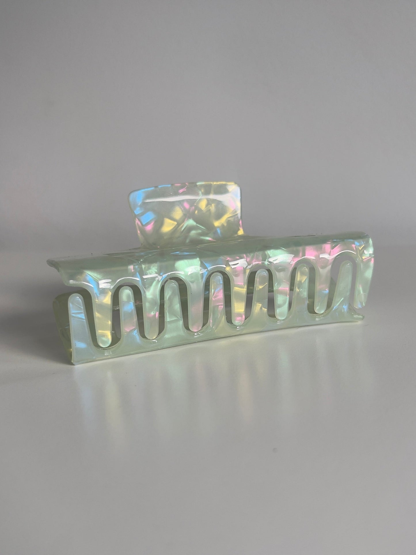 Pearl Reflective Claw Clips